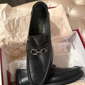 Salvatore Ferragamo Men's Elegant Black Loafers